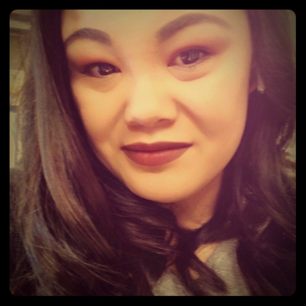 Meet your Posher, Lauren